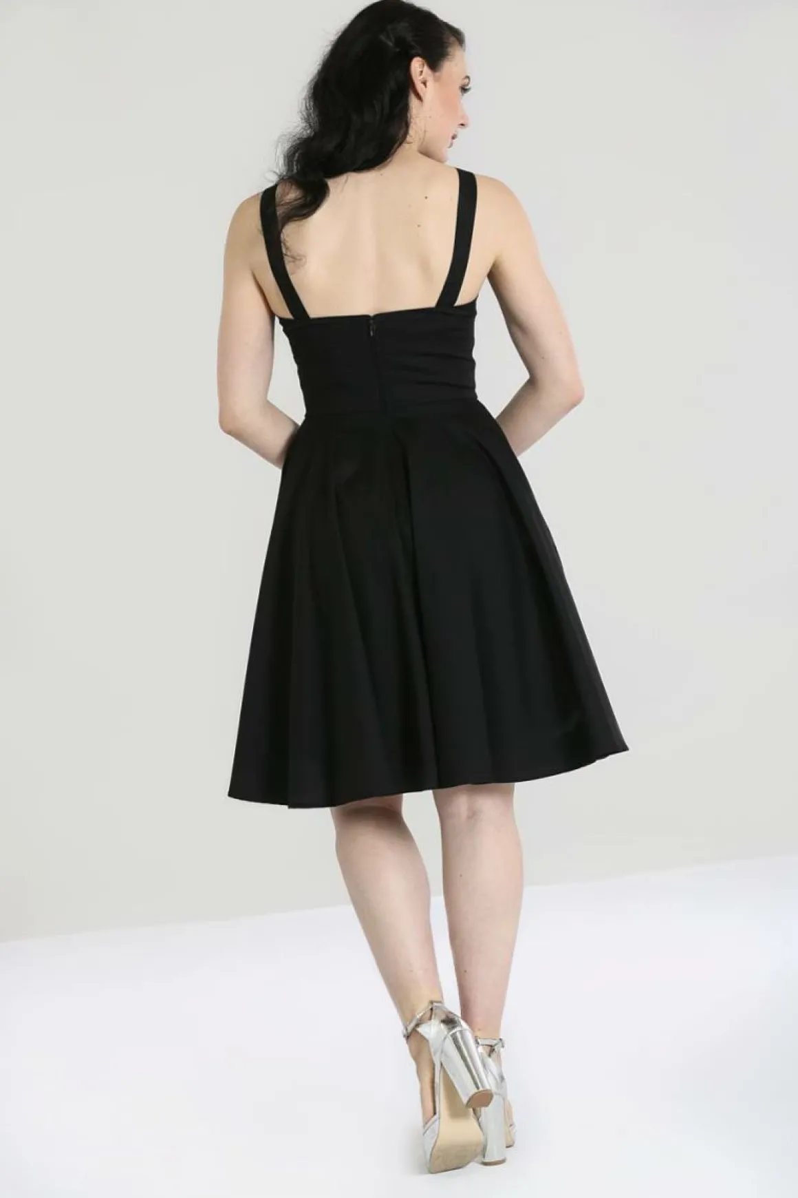 Lucy Mid Dress